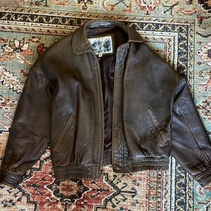Luis Alvear Vintage brown genuine leather bomber jacket! Small, lightly worn